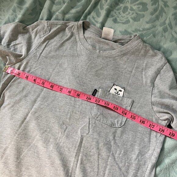 RIPNDIP Rip N Dip T-shirt Womens M Gray Prayer Hands Gray Pocket Tee Skate - Picture 4 of 7